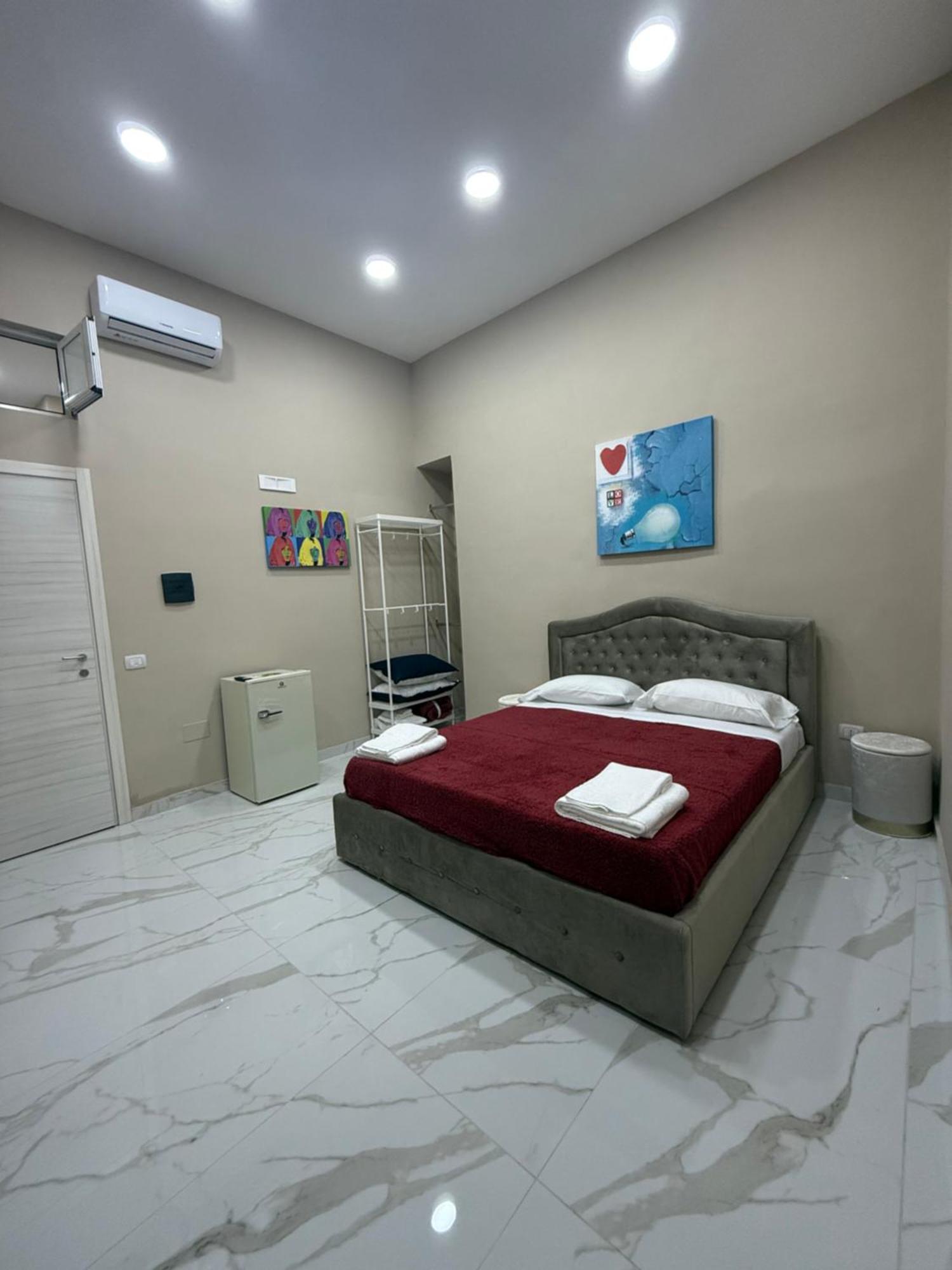 Apartmán Valentino Caracciolo 105 Neapol Exteriér fotografie