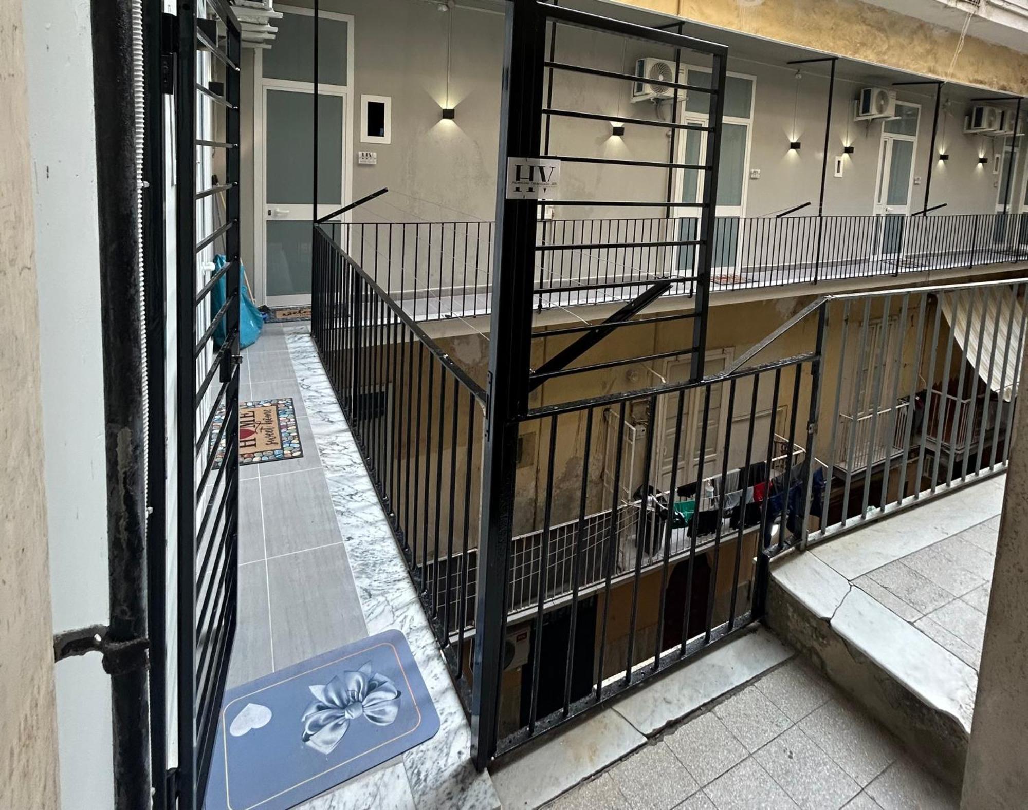 Apartmán Valentino Caracciolo 105 Neapol Exteriér fotografie