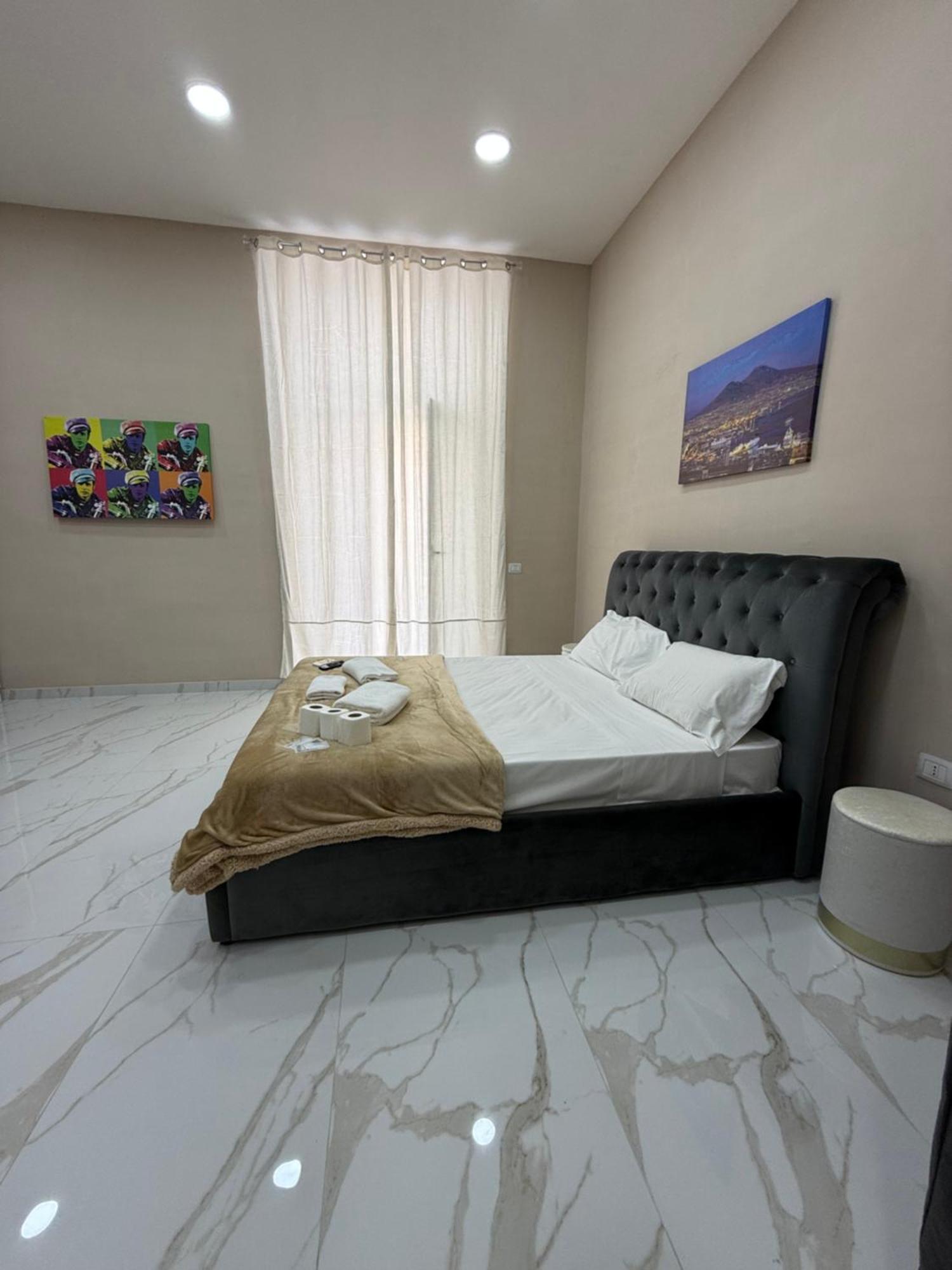 Apartmán Valentino Caracciolo 105 Neapol Exteriér fotografie