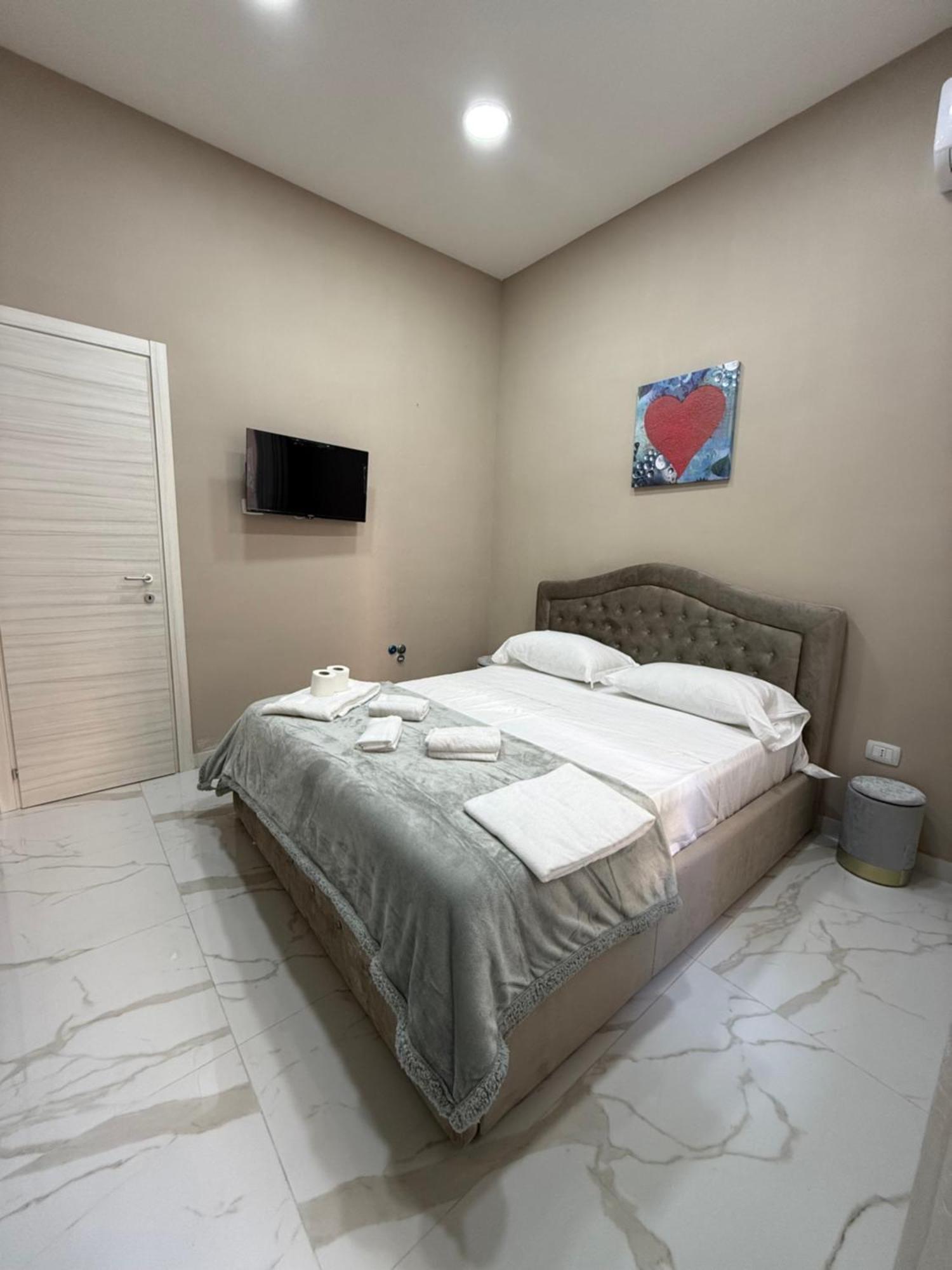 Apartmán Valentino Caracciolo 105 Neapol Exteriér fotografie