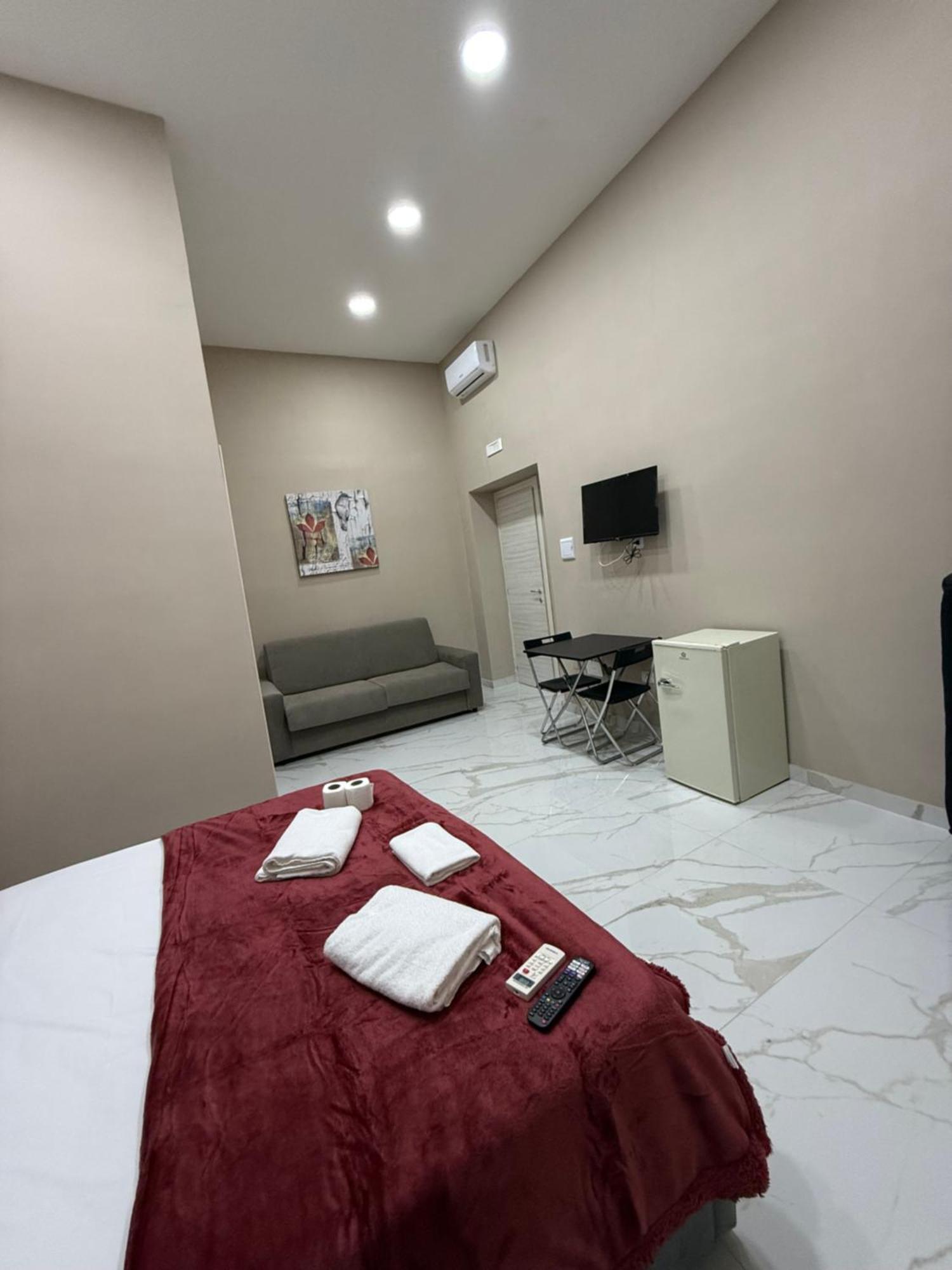 Apartmán Valentino Caracciolo 105 Neapol Exteriér fotografie